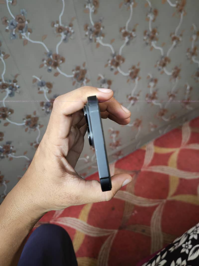 Apple iPhone 14 Pro Max 7