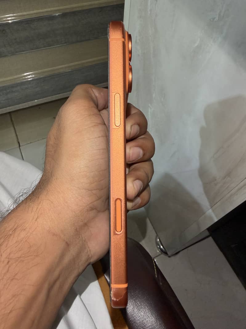 Apple iPhone 17 Pro Max 1