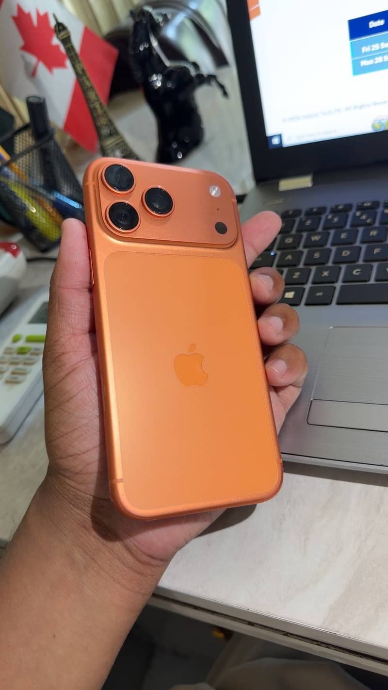 Apple iPhone 17 Pro Max 4