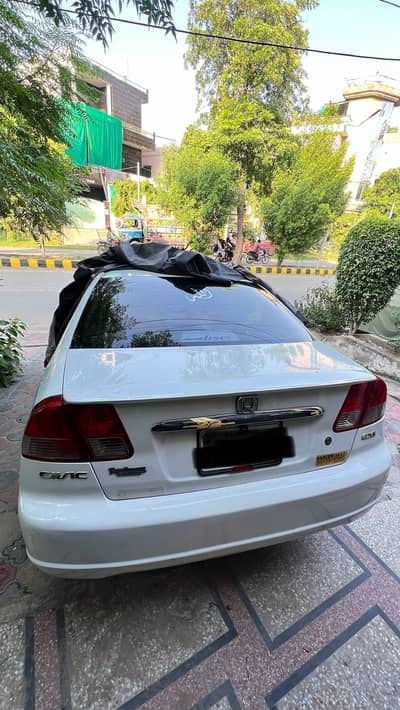 Honda Civic EXi 2005