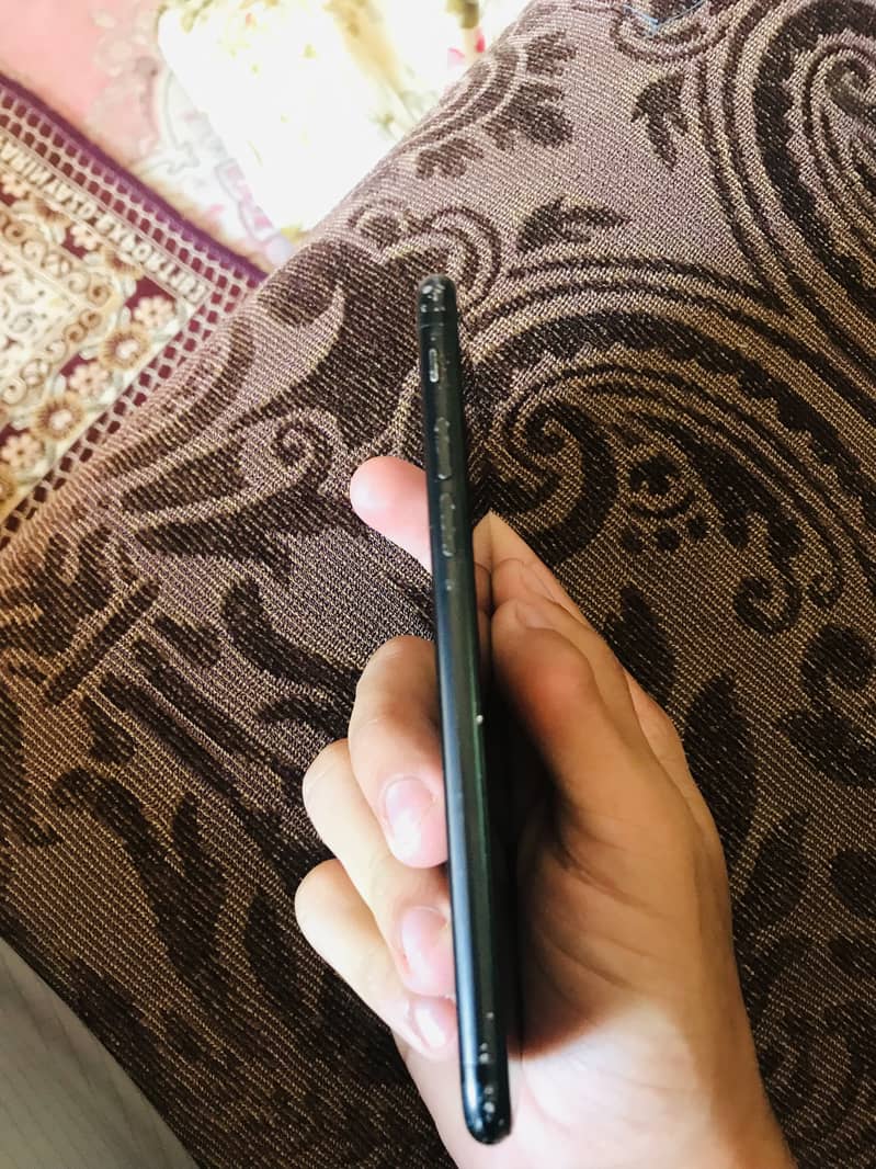 Apple iPhone 7 5