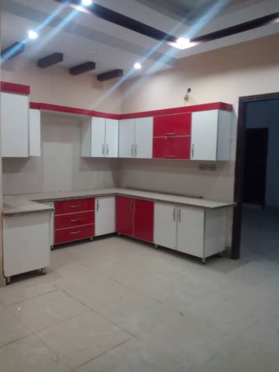 200 Yrds 2nd Floor 4 Bed Lounge Portion Renovated For Rent In Gulshan Block 2