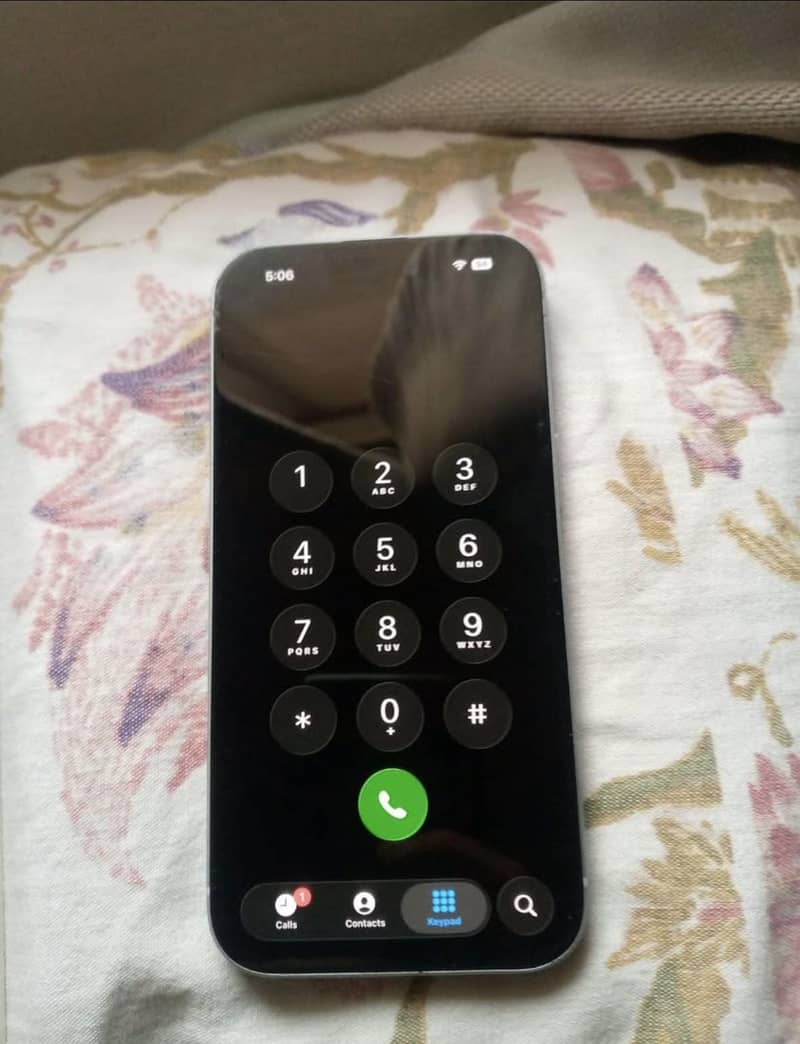Apple iPhone 15 7