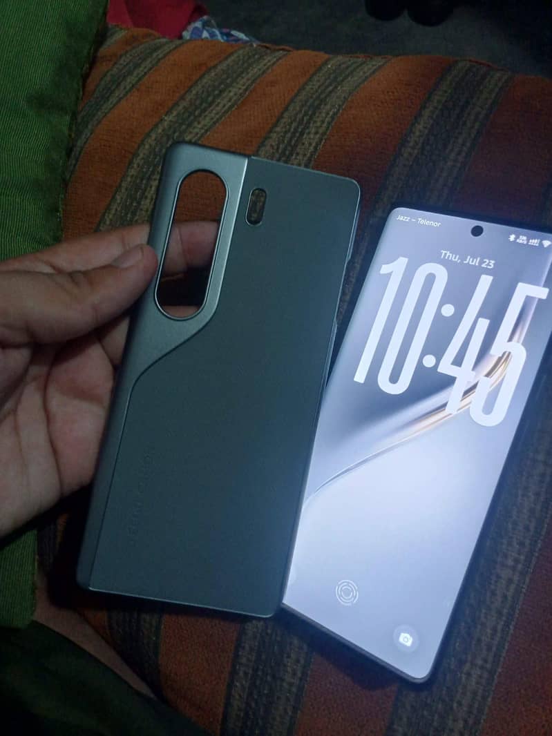 Tecno CAMON 40 Pro 2
