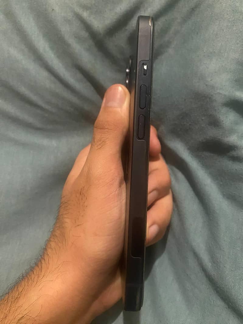 Apple iPhone 14 1