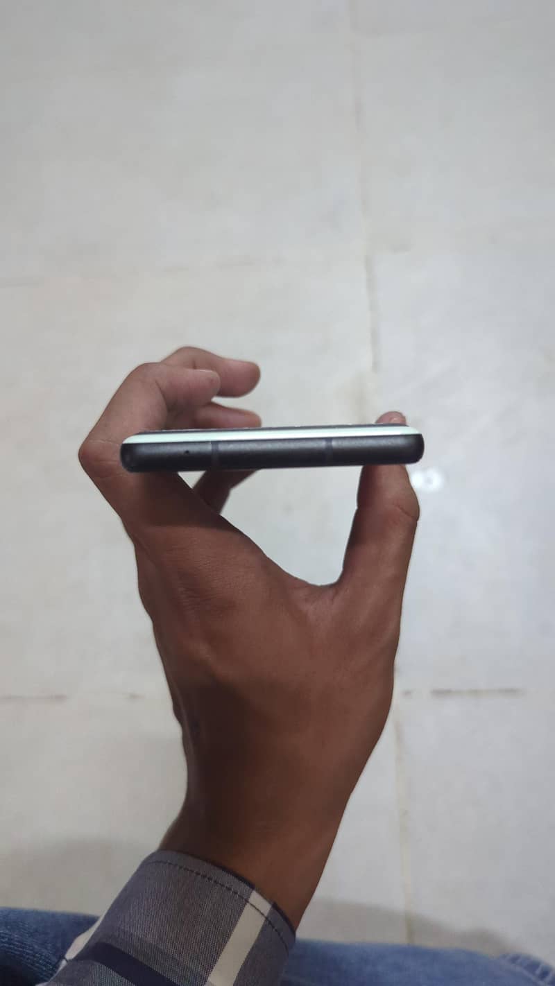 Google Pixel 6a 4