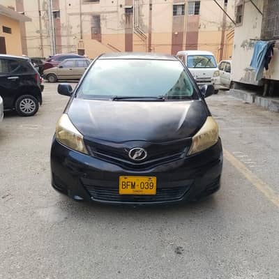 Toyota Vitz 2013