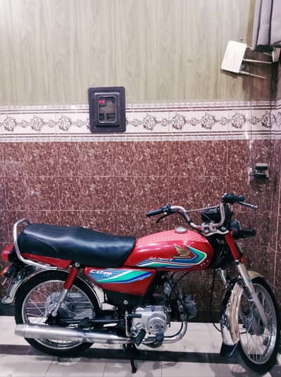 Honda cd 70 total original bike