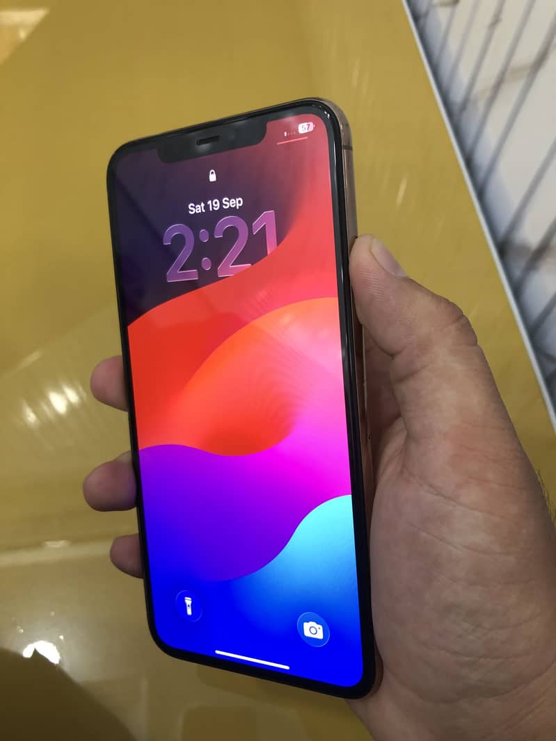 Apple iPhone 11 Pro Max 7