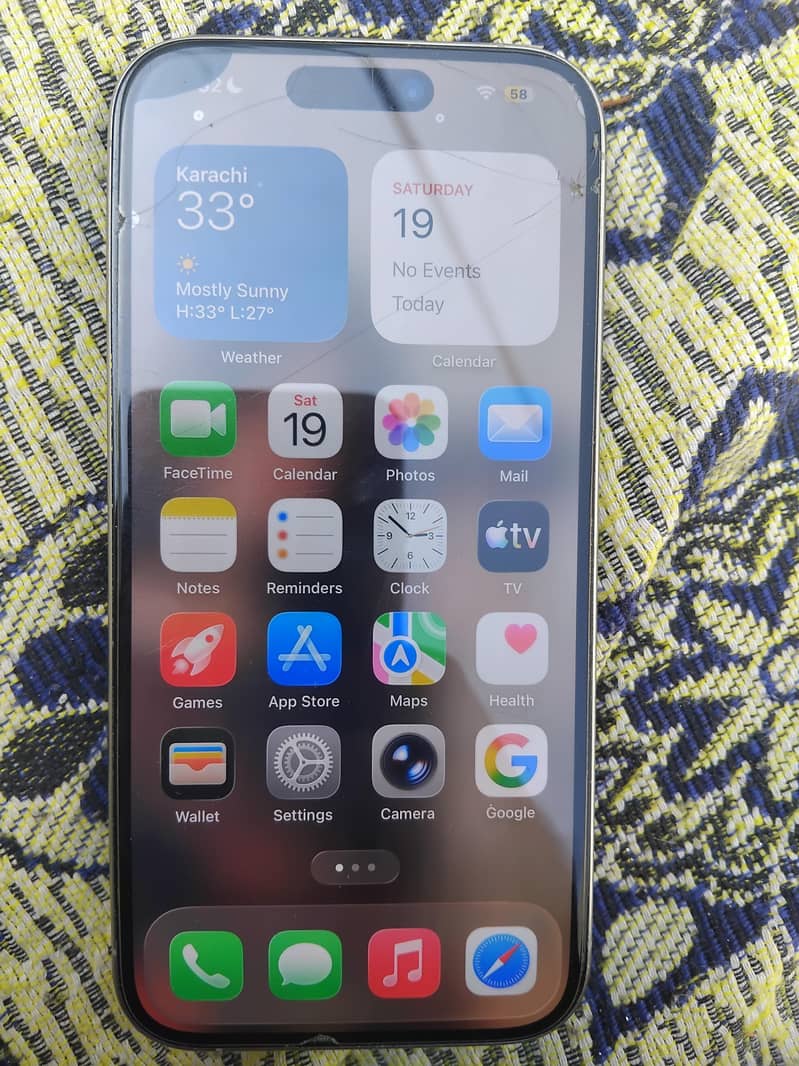 Apple iPhone 15 Pro 3