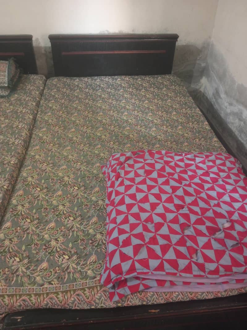 2 single beds 2