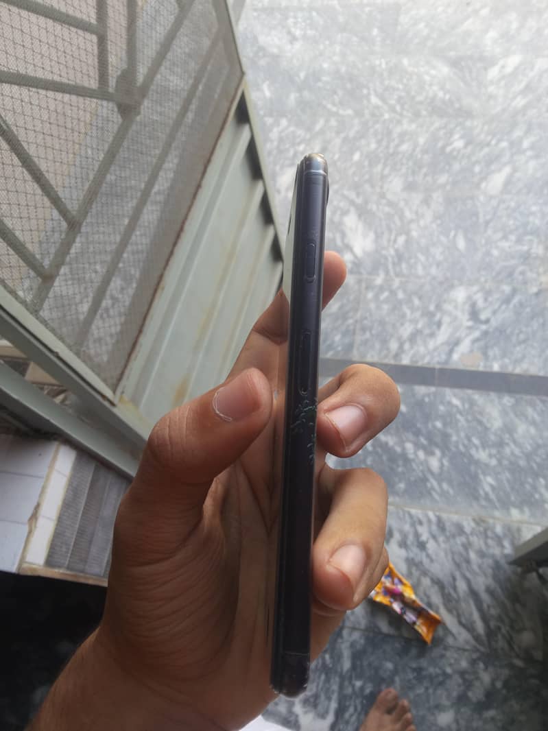 Apple iPhone SE 3