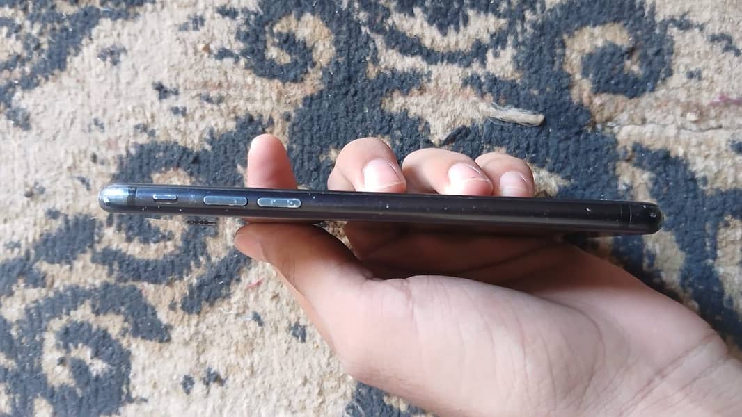 Apple iPhone SE 4