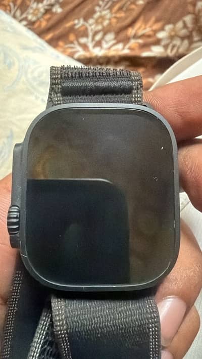 Apple Watch Ultra 3 titanium