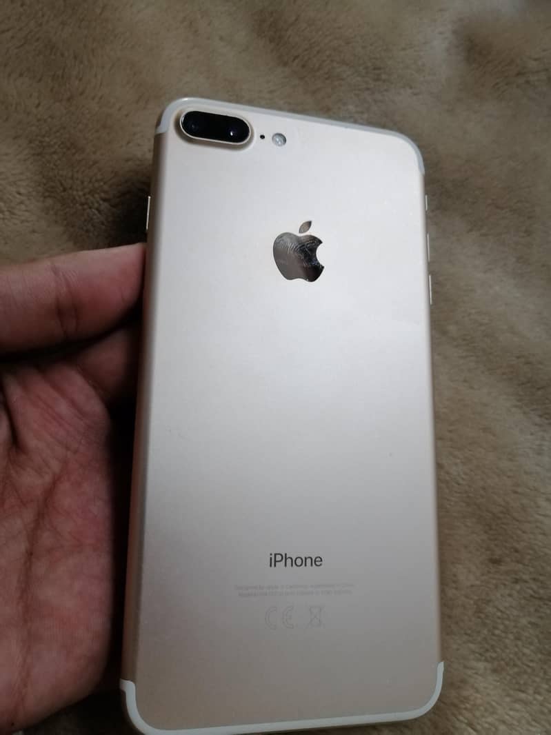 Apple iPhone 7 Plus 0
