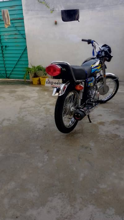 Honda 125cc model 2015 contact my WhatsApp 03/24/80/23/530