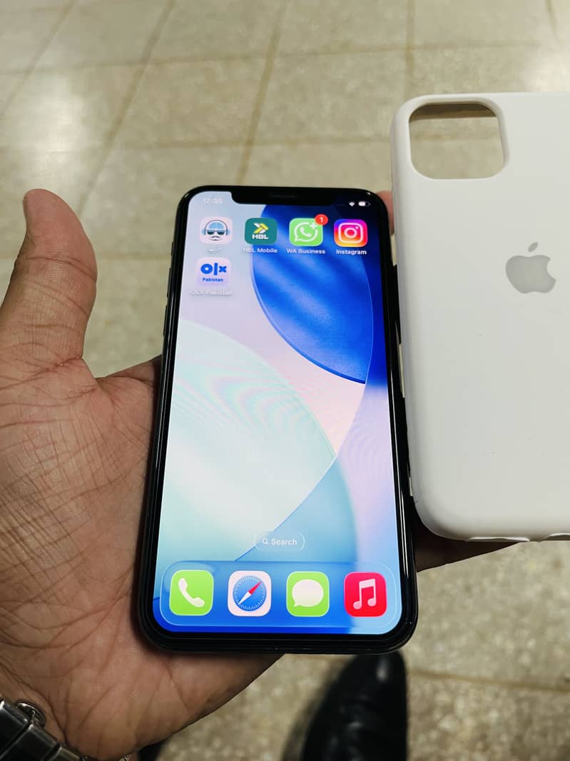 Apple iPhone 11 Pro 3