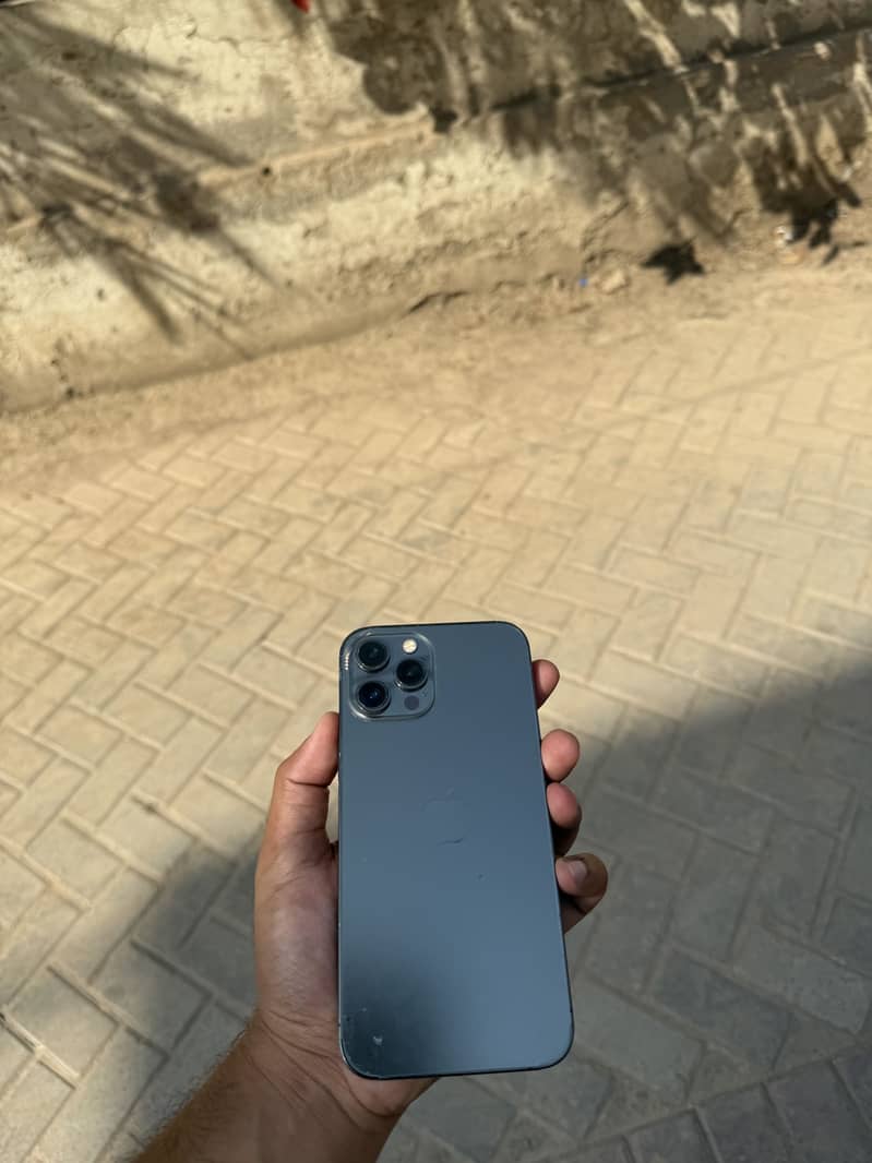 Apple iPhone 12 Pro Max 1