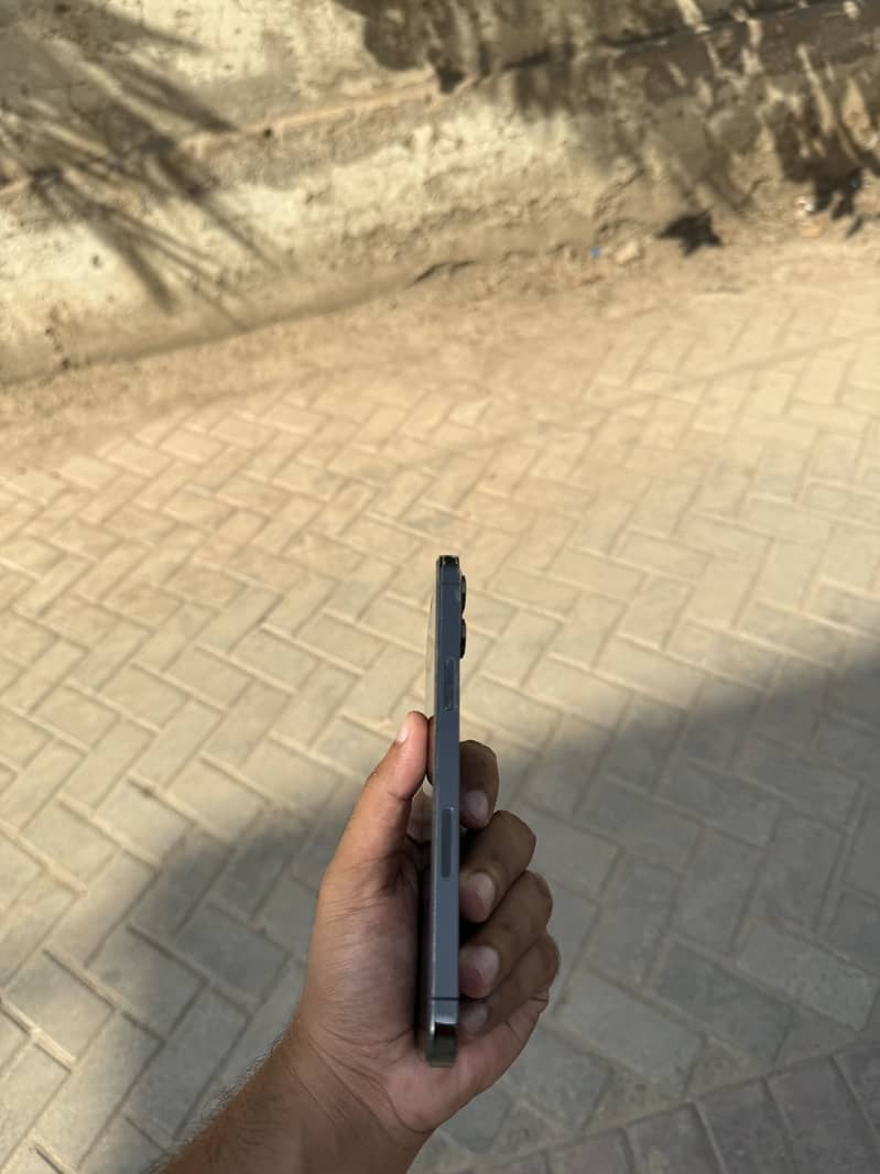 Apple iPhone 12 Pro Max 3