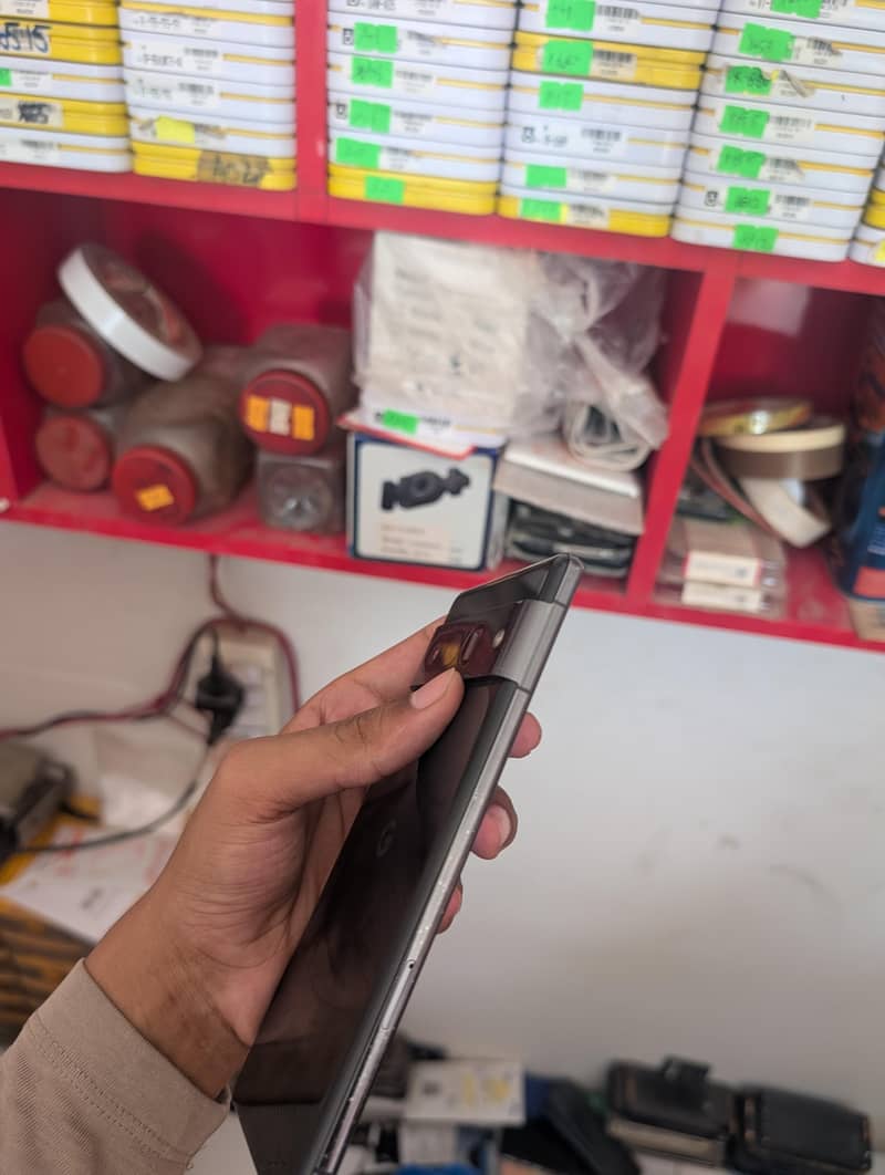 Google Pixel 7 Pro 6