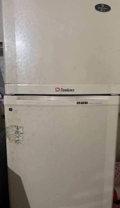 Dawlance Refrigrator Medium Size