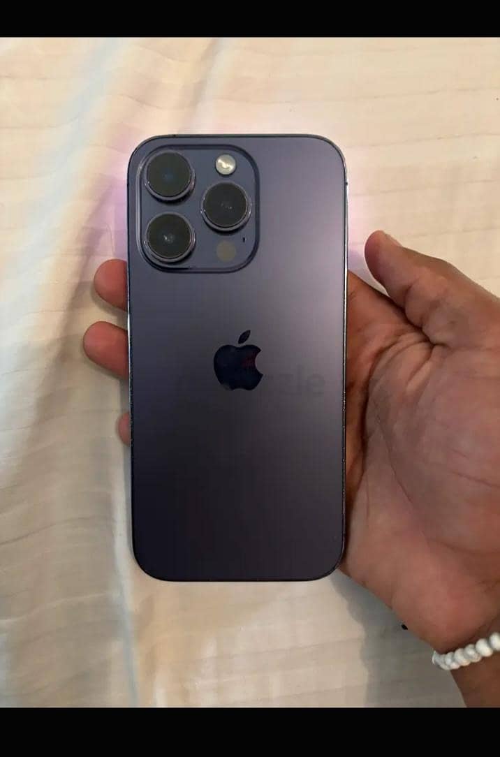 Apple iPhone 14 Pro 1