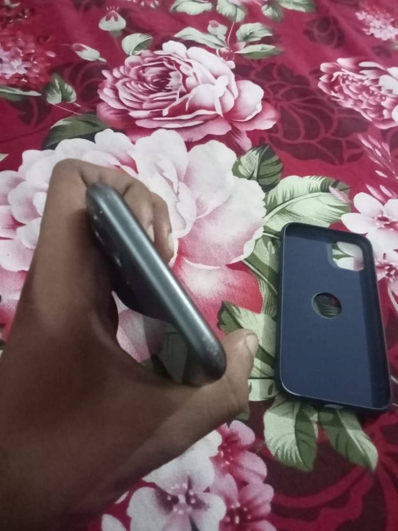 Apple iPhone 11 2