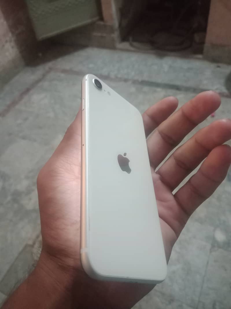 Apple iPhone SE 4