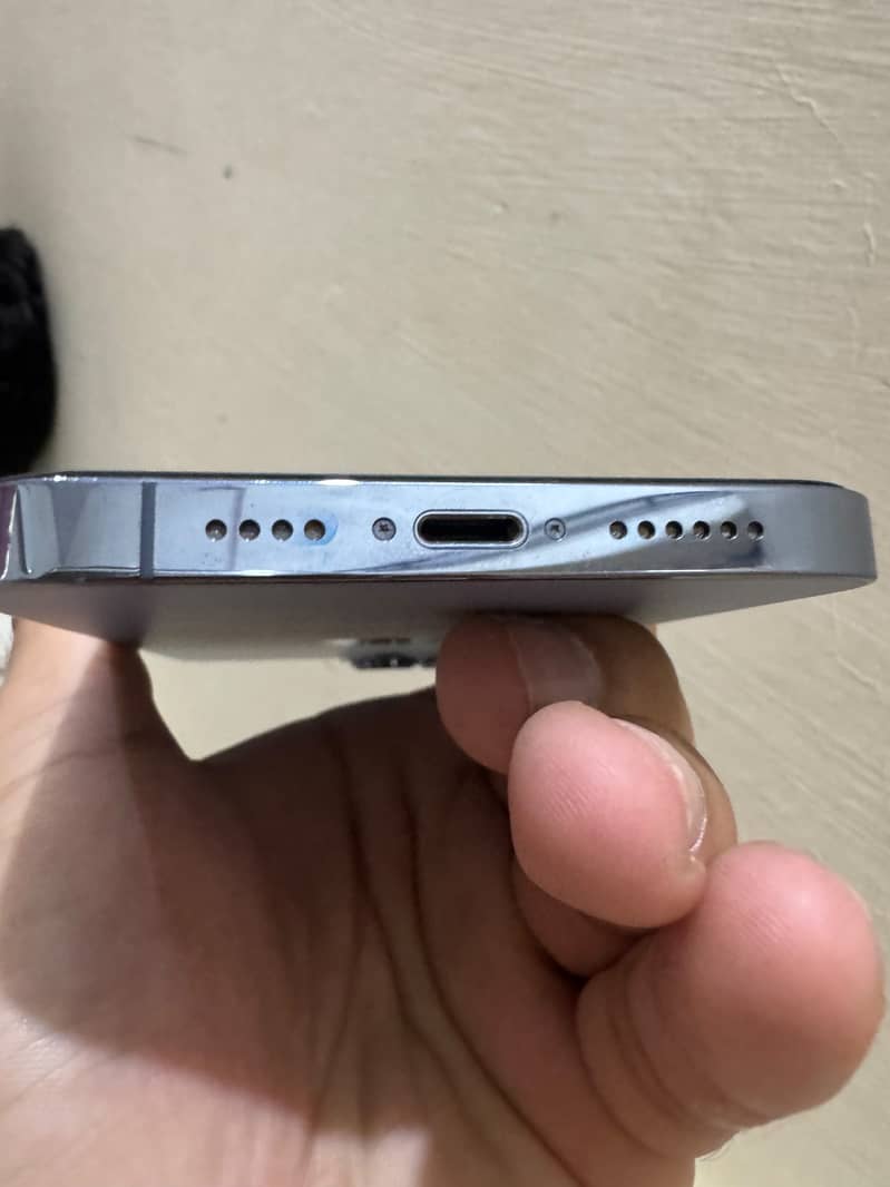 Apple iPhone 13 Pro Max 4