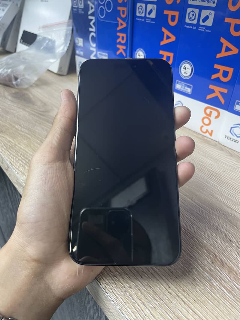 Apple iPhone 15 Pro Max 1