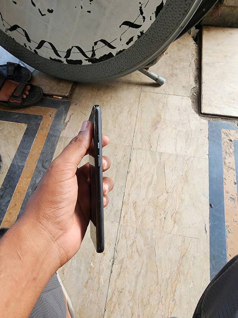 One Plus 9 Pro 5