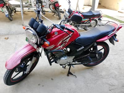 Yamaha YBR 125 G 2017 first owner for urgent sale