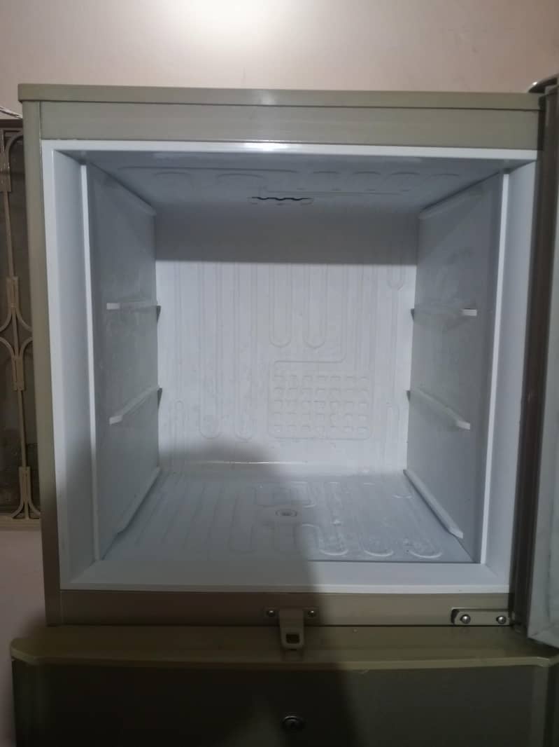 Refrigerator 3