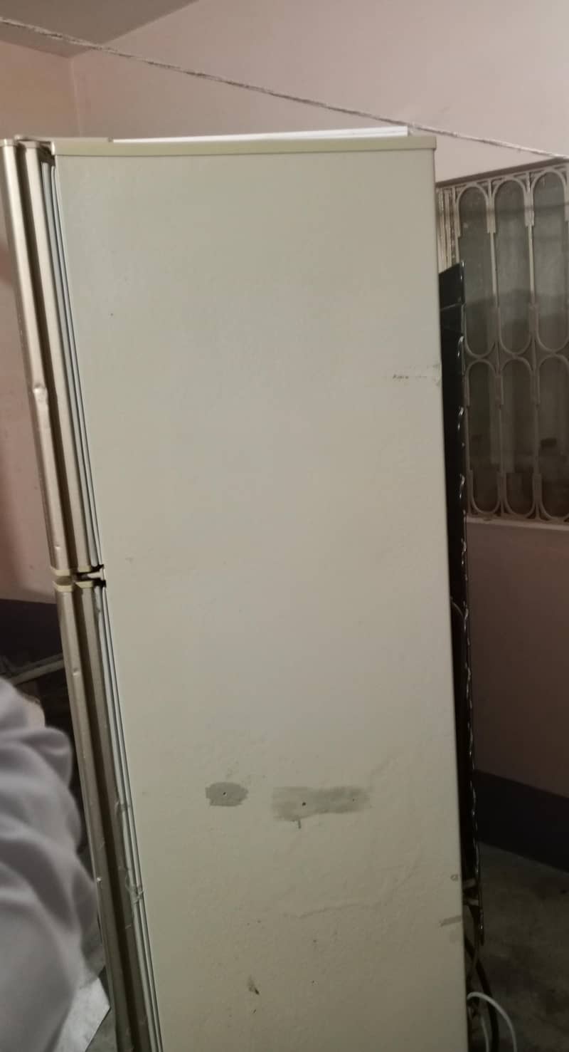 Refrigerator 5