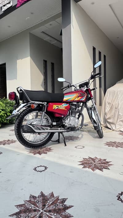 CG 125 Honda showroom condition