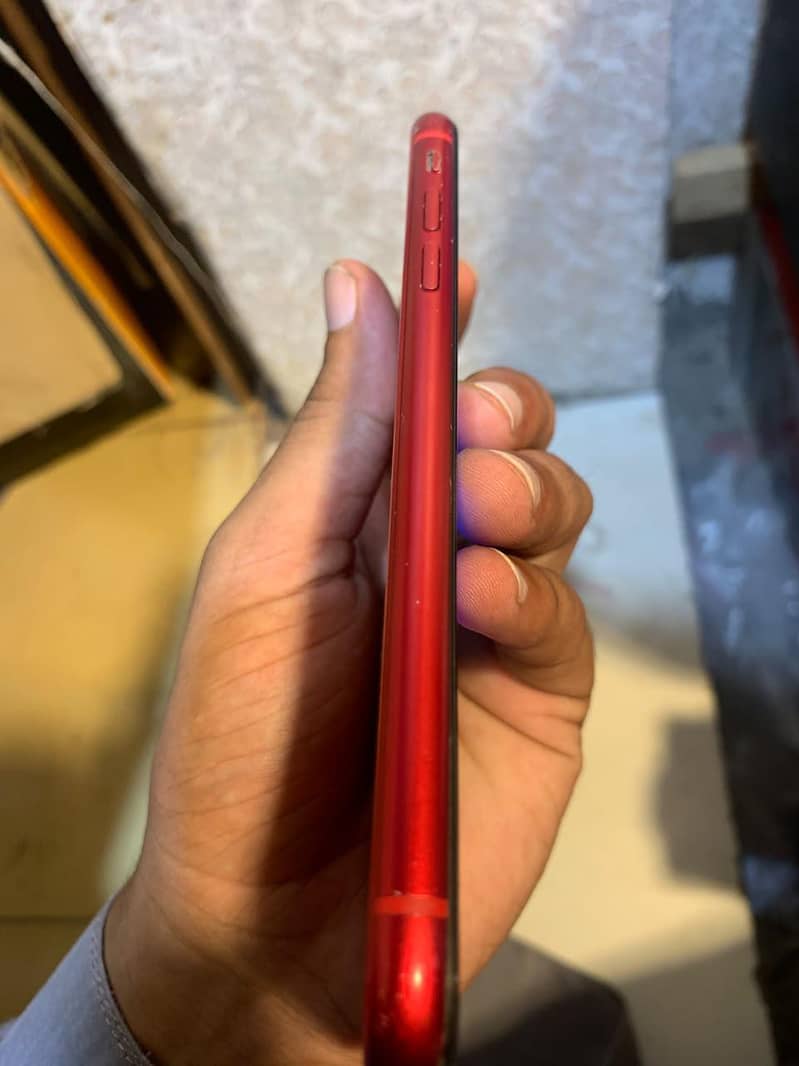 Apple iPhone 11 3