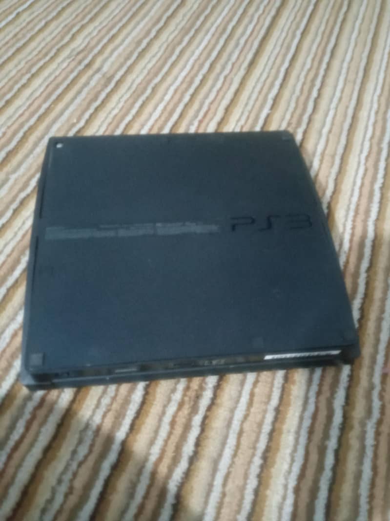 whiteout any accessories only ps3 and 2 controller 1