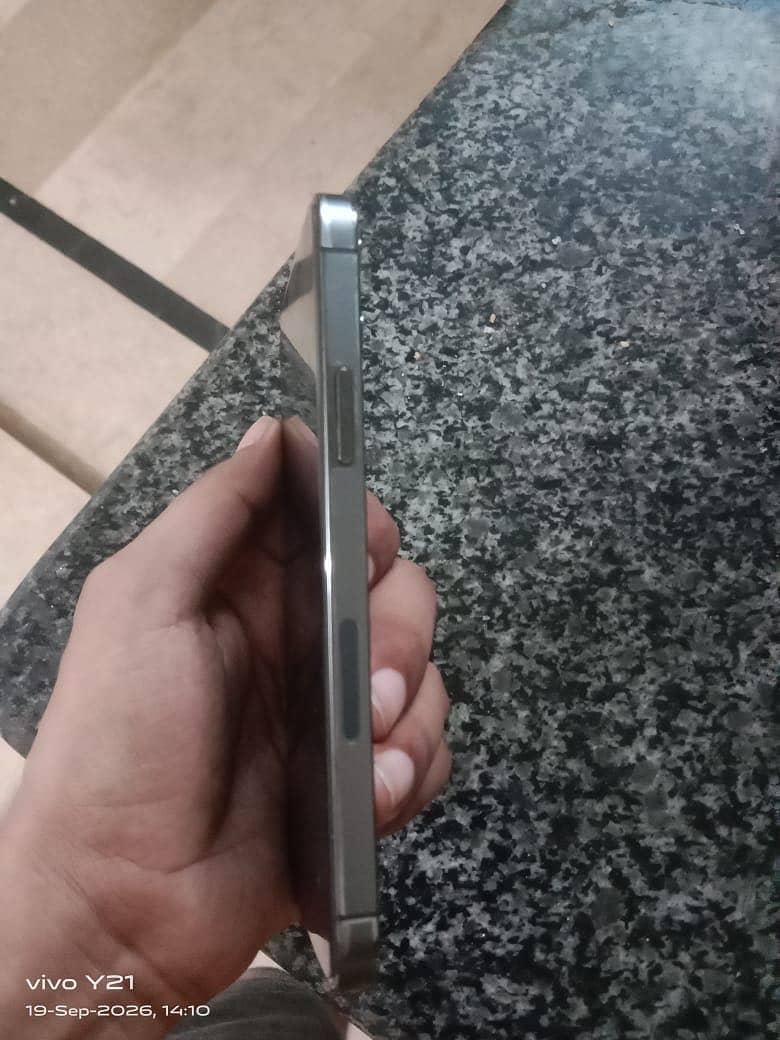 Apple iPhone 12 Pro 2