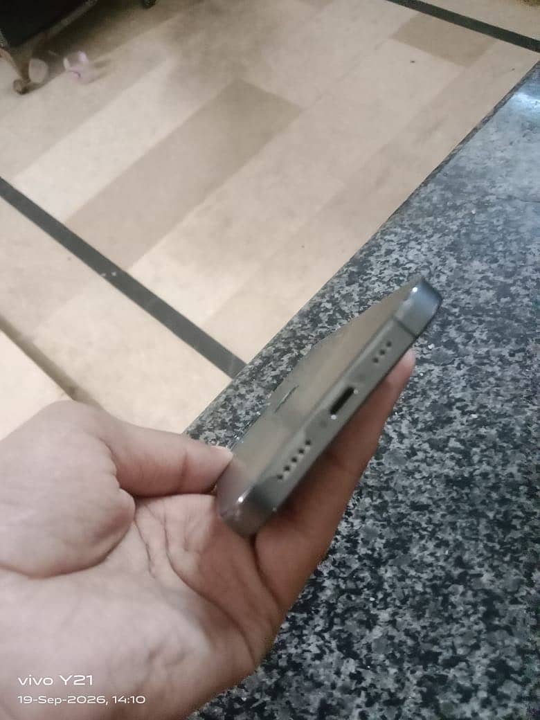 Apple iPhone 12 Pro 8