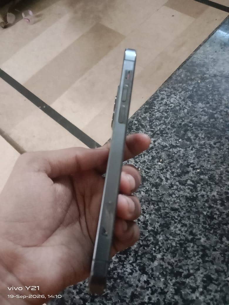 Apple iPhone 12 Pro 9