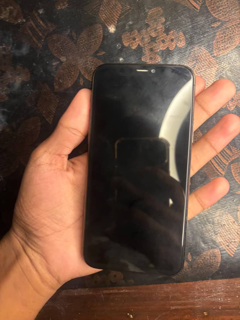 Apple iPhone 11 Pro 1