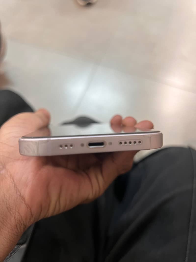 Apple iPhone 14 5