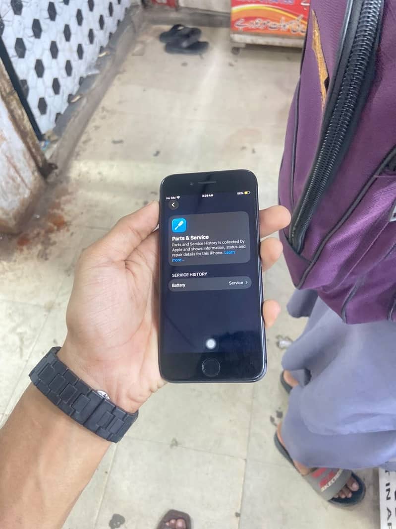 Apple iPhone SE 2nd generation 13