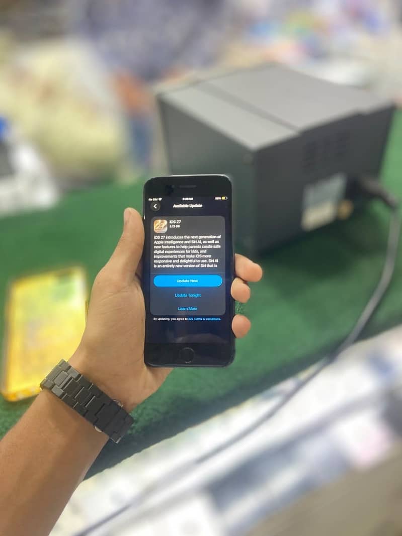 Apple iPhone SE 2nd generation 18