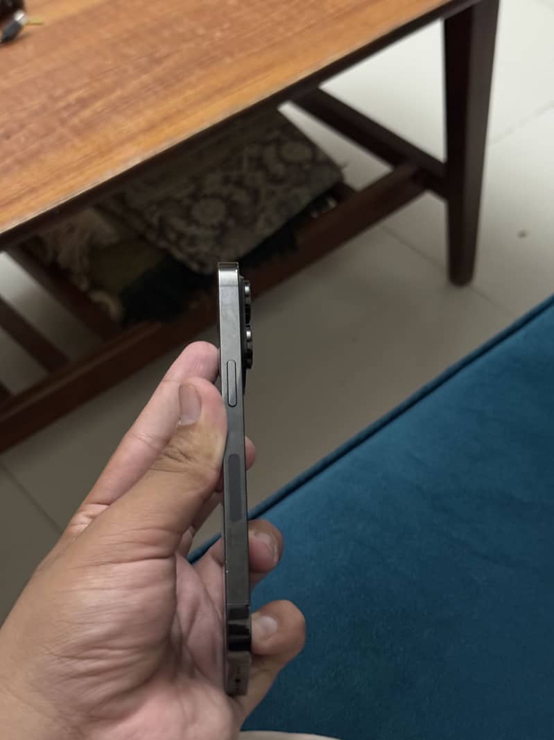 iPhone 14 Pro Jv 1