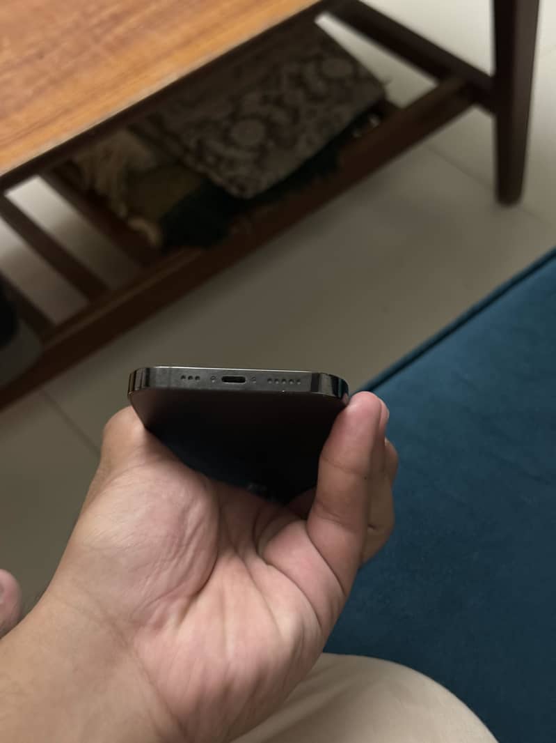 iPhone 14 Pro Jv 3