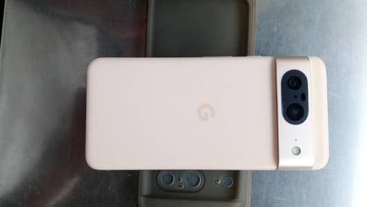 Google pixel 8