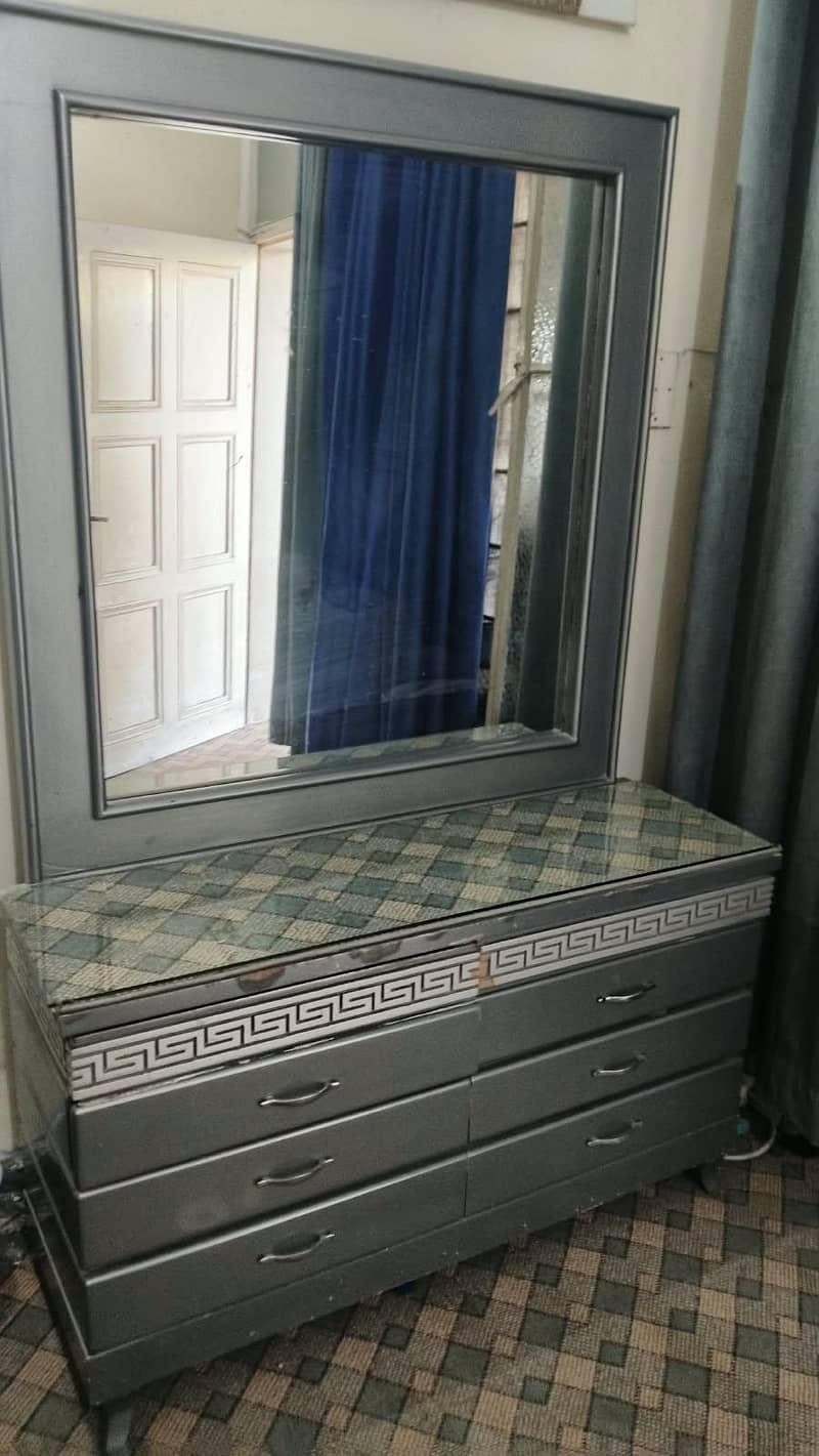 Dressing Table/Mirror for Bedroom 3