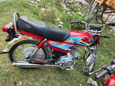 Honda CD70cc Red 2026