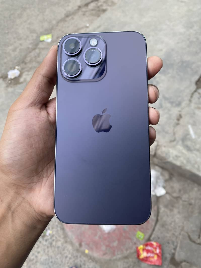 Apple iPhone 14 Pro Max 4